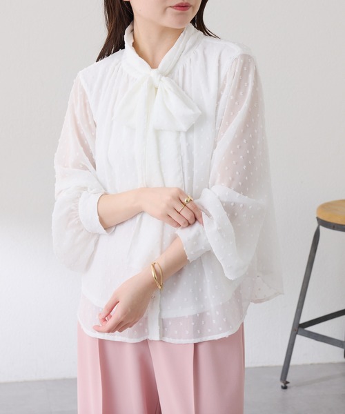 COLLAGE GALLARDAGALANTE（コラージュガリャルダガランテ）の「楊柳ドットジャガードボウタイブラウス（シャツ/ブラウス・レディース・ブルー/オフホワイト・FREE）」の9枚目の写真