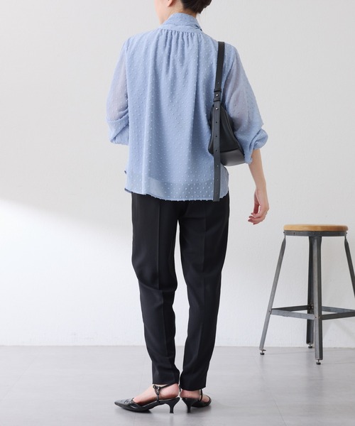 COLLAGE GALLARDAGALANTE（コラージュガリャルダガランテ）の「楊柳ドットジャガードボウタイブラウス（シャツ/ブラウス・レディース・ブルー/オフホワイト・FREE）」の19枚目の写真