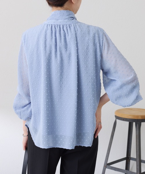 COLLAGE GALLARDAGALANTE（コラージュガリャルダガランテ）の「楊柳ドットジャガードボウタイブラウス（シャツ/ブラウス・レディース・ブルー/オフホワイト・FREE）」の16枚目の写真