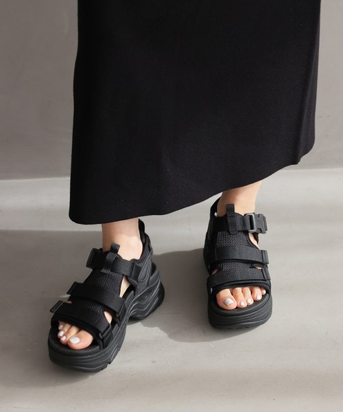 Teva(テバ)の「《追加》【Teva/テバ】Hurricane Ampsole Gaila(サンダル・レディース・ブラック・24cm/23cm/25cm)」の1枚目の写真