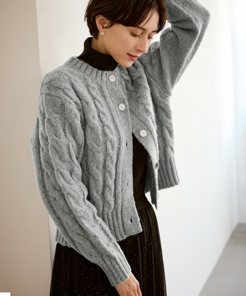 ROPE' PICNIC（ロペピクニック）の「ケーブルニットカーディガン（カーディガン/ボレロ・レディース・ベージュ/ネイビー/ブルー/ピンク系その他/グレー・FREE）」の2枚目の写真