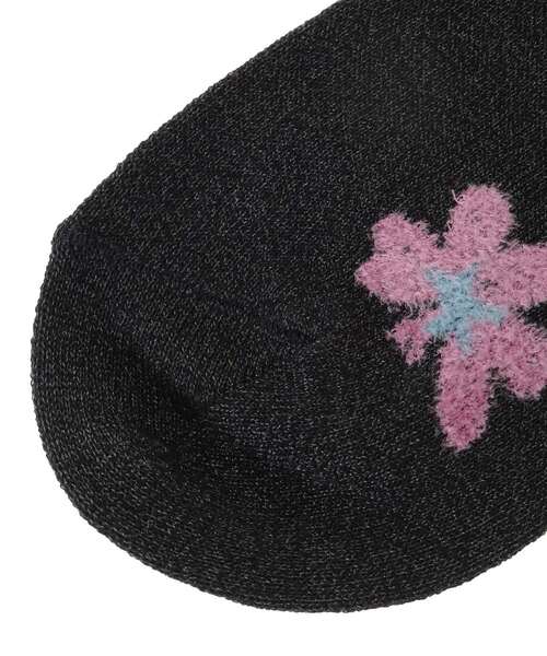 CONVERSE TOKYO（コンバーストウキョウ）の「FLOWER GLITTER SOX（ソックス/靴下・レディース・ベージュ/グレー/ブラック・FREE）」の5枚目の写真