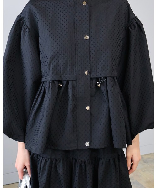 Doumoi(ドゥモエ)の「ドット柄 デザイン ジャケット(ノーカラージャケット・レディース・ホワイト系その他/ブラック系その他・FREE)」の11枚目の写真