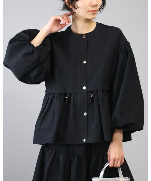 Doumoi(ドゥモエ)の「ドット柄 デザイン ジャケット(ノーカラージャケット・レディース・ホワイト系その他/ブラック系その他・FREE)」の14枚目の写真