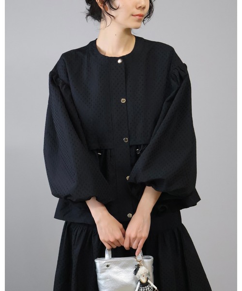 Doumoi(ドゥモエ)の「ドット柄 デザイン ジャケット(ノーカラージャケット・レディース・ホワイト系その他/ブラック系その他・FREE)」の15枚目の写真