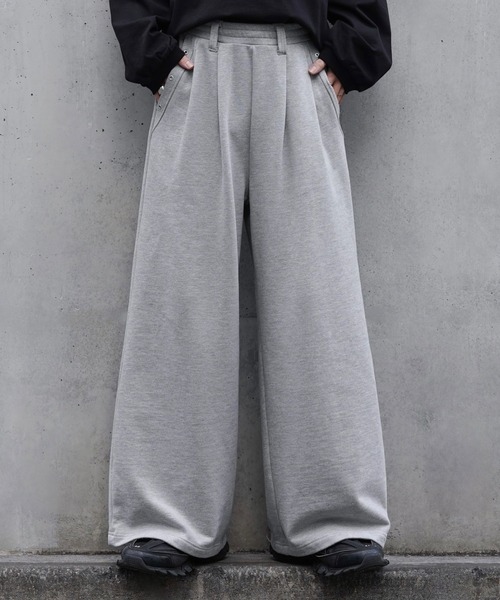 cussil(クシル)の「【cussil/クシル】ヘビーウェイト2タック アイレットデザインワイドスウェットパンツ(スウェットパンツ・メンズ・ライトグレー・S/M/L)」の1枚目の写真
