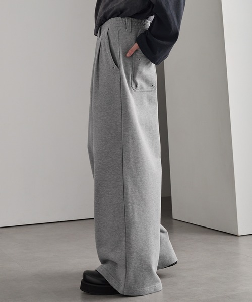 cussil(クシル)の「【cussil/クシル】ヘビーウェイト2タック アイレットデザインワイドスウェットパンツ(スウェットパンツ・メンズ・ライトグレー・S/M/L)」の17枚目の写真