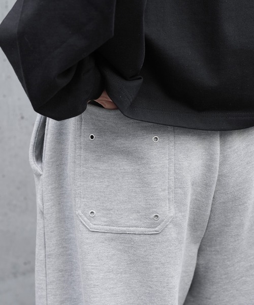 cussil(クシル)の「【cussil/クシル】ヘビーウェイト2タック アイレットデザインワイドスウェットパンツ(スウェットパンツ・メンズ・ライトグレー・S/M/L)」の5枚目の写真