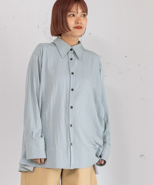 POU DOU DOU（プードゥドゥ）の「オーバーサイズフレアシャツ（シャツ/ブラウス・レディース・ライトブルー/ライトイエロー/ダークグレー・3）」の8枚目の写真