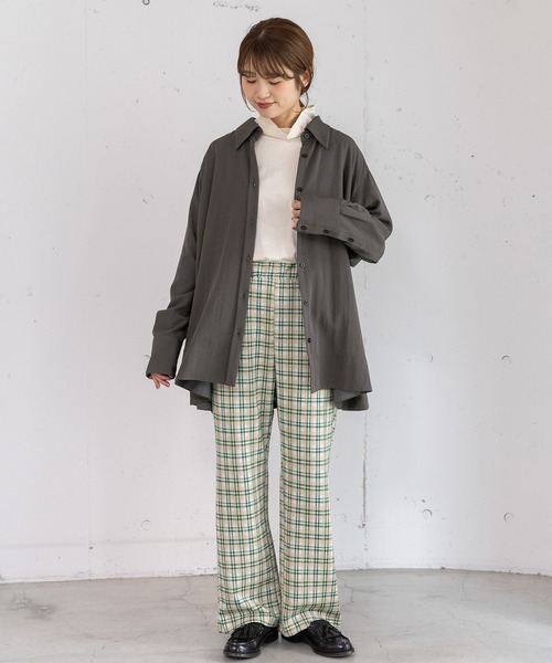 POU DOU DOU（プードゥドゥ）の「オーバーサイズフレアシャツ（シャツ/ブラウス・レディース・ライトブルー/ライトイエロー/ダークグレー・3）」の13枚目の写真