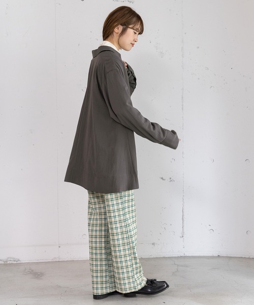 POU DOU DOU（プードゥドゥ）の「オーバーサイズフレアシャツ（シャツ/ブラウス・レディース・ライトブルー/ライトイエロー/ダークグレー・3）」の15枚目の写真