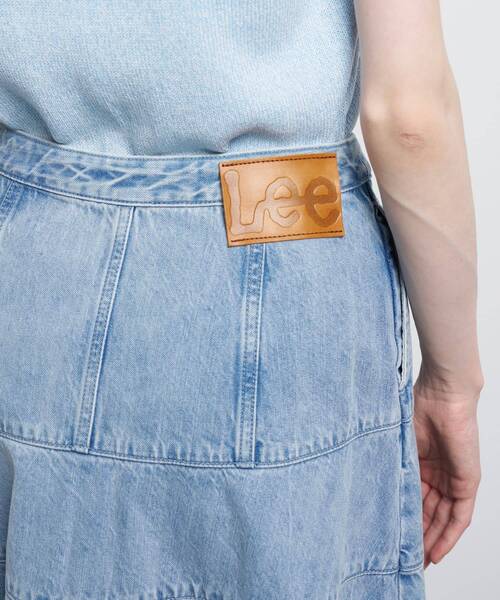 LANVIN en Bleu（ランバンオンブルー）の「Lee×LANVIN en Bleuデニムフレアスカート（スカート・レディース・ブルー系その他/ネイビー・36/38/40）」の10枚目の写真