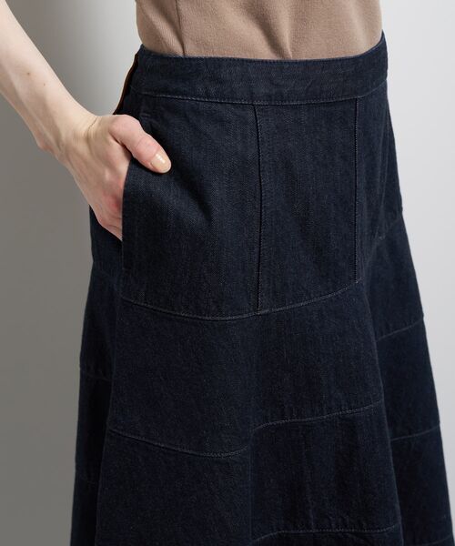 LANVIN en Bleu（ランバンオンブルー）の「Lee×LANVIN en Bleuデニムフレアスカート（スカート・レディース・ブルー系その他/ネイビー・36/38/40）」の20枚目の写真