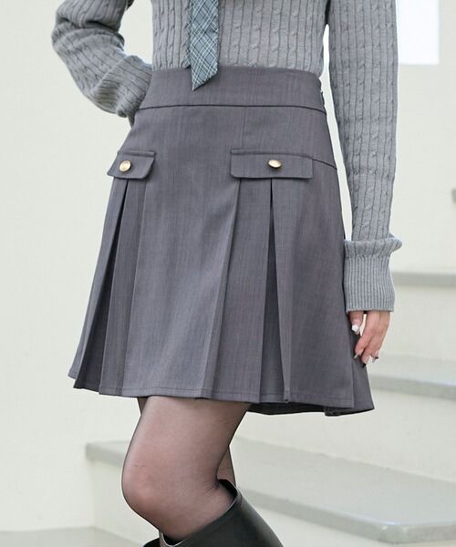 MAJESTIC LEGON（マジェスティックレゴン）の「ゴールドボタンプリーツミニスカパン（スカート・レディース・ブラック/キャメル/グレー・MEDIUM）」の15枚目の写真