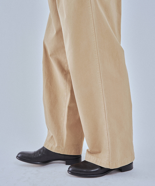 EDIFICE（エディフィス）の「ハイカウント ツイル チノパン（チノパンツ・メンズ・ブラウン/ブラック/ベージュ・MEDIUM/LARGE）」の21枚目の写真