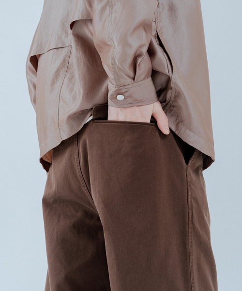 EDIFICE（エディフィス）の「ハイカウント ツイル チノパン（チノパンツ・メンズ・ブラウン/ブラック/ベージュ・MEDIUM/LARGE）」の4枚目の写真