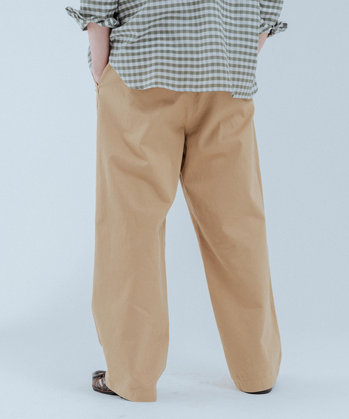 EDIFICE（エディフィス）の「ハイカウント ツイル チノパン（チノパンツ・メンズ・ブラウン/ブラック/ベージュ・MEDIUM/LARGE）」の10枚目の写真