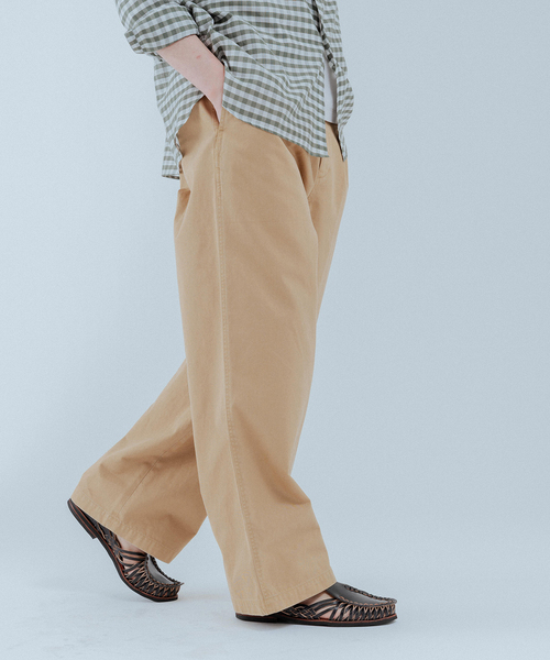 EDIFICE（エディフィス）の「ハイカウント ツイル チノパン（チノパンツ・メンズ・ブラウン/ブラック/ベージュ・MEDIUM/LARGE）」の11枚目の写真