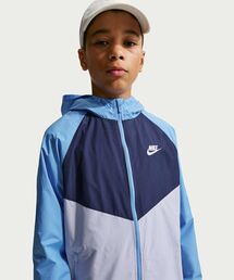 ウィンドランナー スポーツジャケット」に該当するNIKE（ナイキ）の
