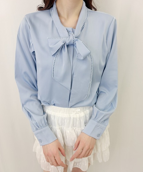 frunco(フランコ)の「【ZOZOTOWN限定】ピコレースサテンボウタイブラウス(シャツ/ブラウス・レディース・ブルー/ホワイト・FREE)」の2枚目の写真