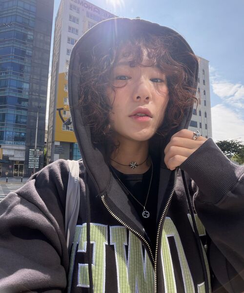 HAVISM(ヘビズム)の「CORDUROY FLOWER ZIP UP HOOD(CHARCOAL)(パーカー・レディース・その他・ONE SIZE)」の9枚目の写真