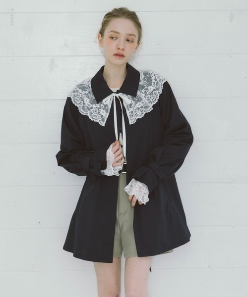 archives（アルシーヴ）の「【今季ゲキ推し！展示会人気NO.1！トレンドアウター】レースカラー付ミドルトレンチコート（トレンチコート・レディース・オリーブ/ネイビー/ベージュ・MEDIUM）」の7枚目の写真