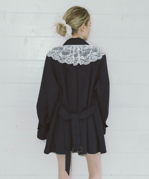 archives（アルシーヴ）の「【今季ゲキ推し！展示会人気NO.1！トレンドアウター】レースカラー付ミドルトレンチコート（トレンチコート・レディース・オリーブ/ネイビー/ベージュ・MEDIUM）」の10枚目の写真