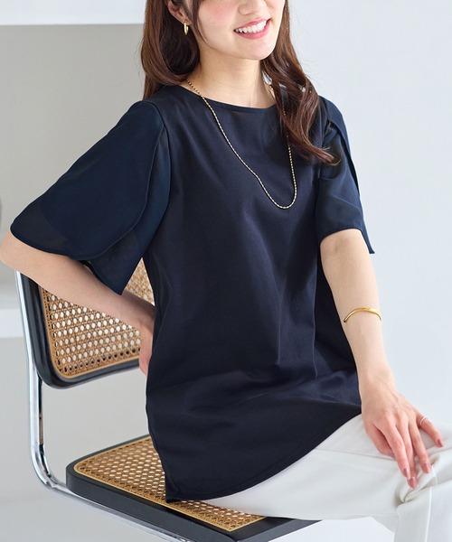 alotta(アロッタ)の「異素材切替チューリップ袖チュニック(シャツ/ブラウス・レディース・ブラック/ブルーパープル/ピンク/ネイビー・LL/L/M)」の20枚目の写真