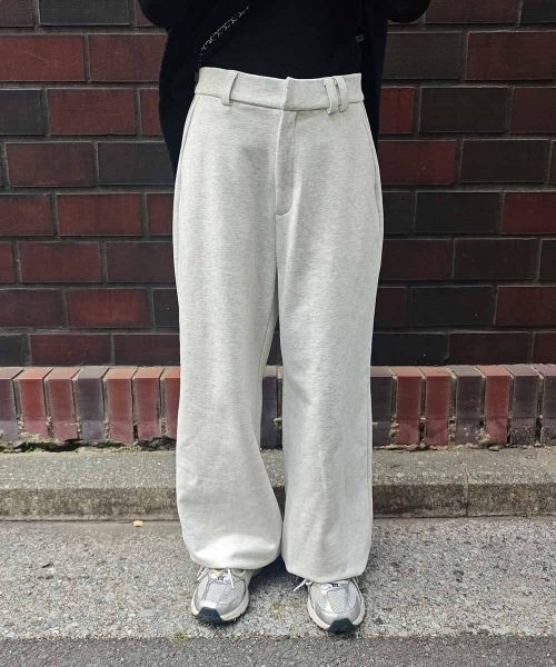 esutoreja(エストレジャ)の「2wayヘムワイドスリットパンツ(スウェットパンツ・レディース・グレー/ブラック/オートミール・FREE)」の14枚目の写真
