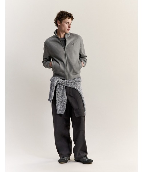 Maison Kitsune(メゾンキツネ)の「FOX HEAD ZIPPED COMFORT SWEATSHIRT(スウェット・メンズ・ライトオリーブ/グレー/ブラック/ネイビー・S/L/M/XS/XL)」の7枚目の写真