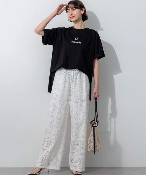 23区(ニジュウサンク)の「ラッセルオーナメントレース ワイド パンツ(その他パンツ・レディース・ホワイト系/ブラック系・40/38)」の18枚目の写真