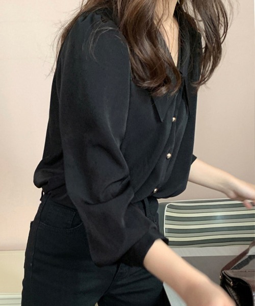 Flugge(フラッジー)の「襟付きボタンブラウス(シャツ/ブラウス・レディース・ホワイト/ブラック・LARGE/MEDIUM)」の11枚目の写真