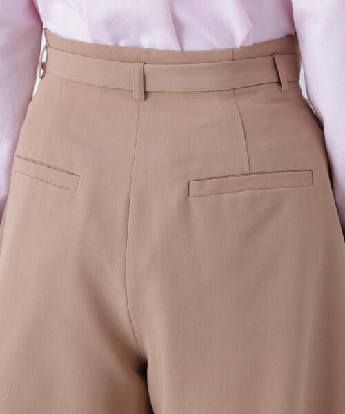 N.（N. Natural Beauty Basic）（エヌエヌナチュラルビューティーベーシック）の「ベルテッドショートパンツ（その他パンツ・レディース・ベージュ/チャコールグレー・ﾌﾘ-）」の15枚目の写真