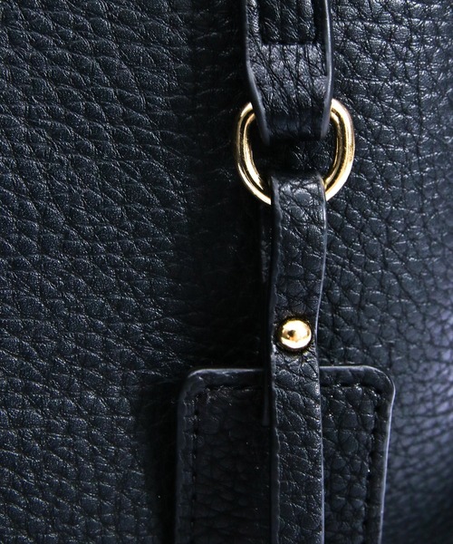 clear（クリア）の「レザー多機能2WAYトートバッグ［大人 カジュアル 着回し力抜群］≪新作≫（トートバッグ・レディース・ベージュ/ブラック・F）」の13枚目の写真