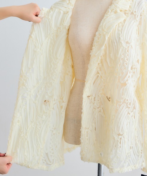 Callarus（カラルス）の「＜単品＞テープ刺繍チュールダブルテーラードジャケット〔Callarus〕（テーラードジャケット・レディース・アイボリー/ブラック・M/L/LL/3L）」の13枚目の写真