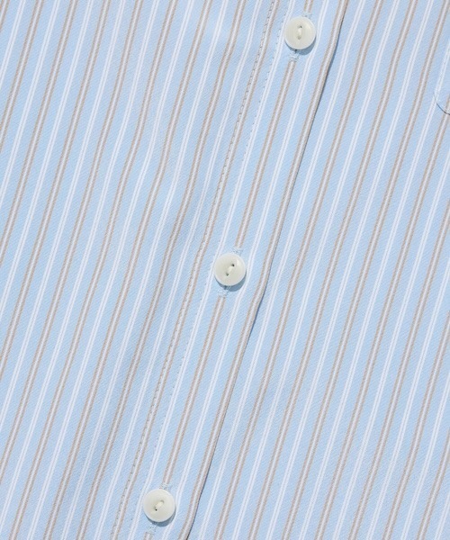 COVERNAT(カバーナット)の「WOMEN OVERSIZED STRIPED SHIRT(シャツ/ブラウス・レディース・アイボリー/ブルー・MEDIUM/SMALL)」の22枚目の写真