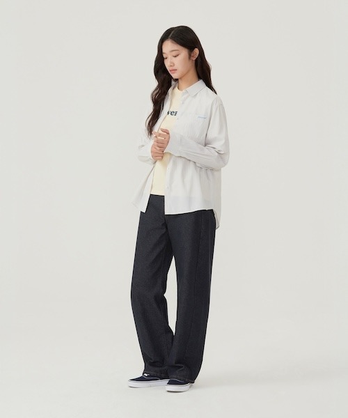 COVERNAT(カバーナット)の「WOMEN OVERSIZED STRIPED SHIRT(シャツ/ブラウス・レディース・アイボリー/ブルー・MEDIUM/SMALL)」の3枚目の写真