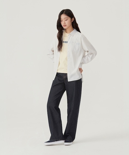 COVERNAT(カバーナット)の「WOMEN OVERSIZED STRIPED SHIRT(シャツ/ブラウス・レディース・アイボリー/ブルー・MEDIUM/SMALL)」の4枚目の写真