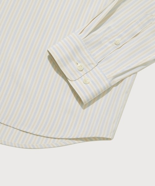 COVERNAT(カバーナット)の「WOMEN OVERSIZED STRIPED SHIRT(シャツ/ブラウス・レディース・アイボリー/ブルー・MEDIUM/SMALL)」の15枚目の写真