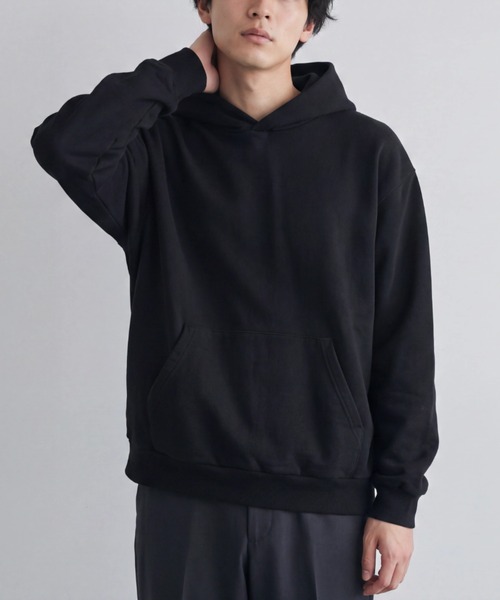 INNOCENT(イノセント)の「【T18】【BTSA/Behind the Scenes Apparel/ビー・ティー・エス・エー】STANDARD FIT HOODIE(パーカー・メンズ・ブラック/オートミール・LARGE/MEDIUM)」の1枚目の写真