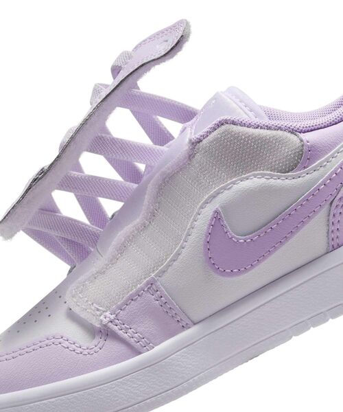 JORDAN BRAND(ジョーダンブランド)の「ジョーダン 1 LOW ALT リトルキッズシューズ / Jordan 1 Low Alt Little Kids' Shoes DR9748-500 Barely Grape(スニーカー・キッズ・パープル・20/19.5/19/18.5/18/17.5/17/16.5/21.5/22/21/20.5)」の9枚目の写真