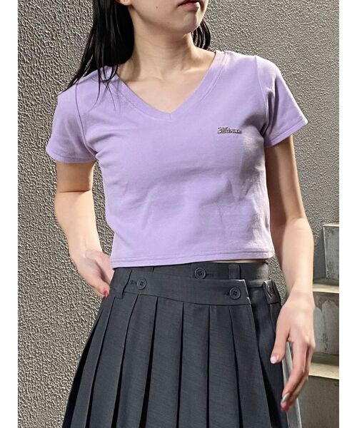 MURUA(ムルーア)の「ライティングロゴプレートTシャツ(Tシャツ/カットソー・レディース・パープル/ブラック/ホワイト・FREE)」の3枚目の写真