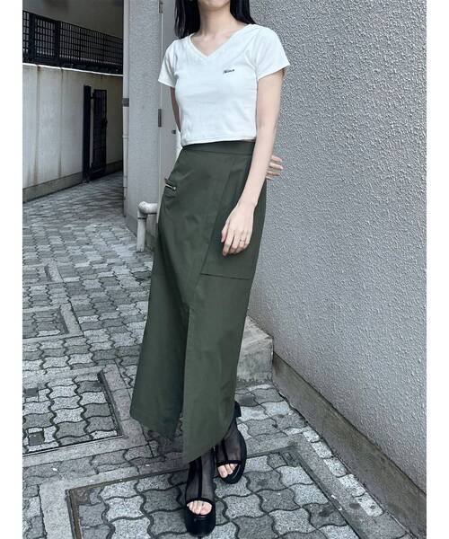 MURUA(ムルーア)の「ライティングロゴプレートTシャツ(Tシャツ/カットソー・レディース・パープル/ブラック/ホワイト・FREE)」の17枚目の写真