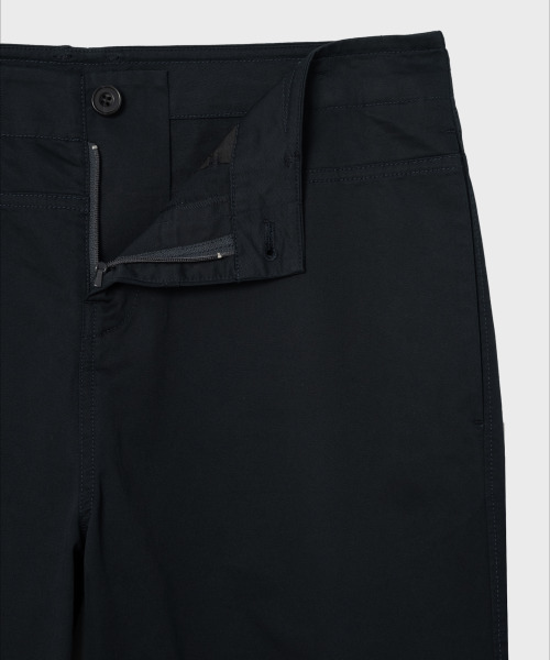 NONBLANK（ノンブランク）の「[夏]チノパンツ _ダークネイビー（スラックス・メンズ・ダークネイビー・MEDIUM/LARGE/X-LARGE）」の4枚目の写真