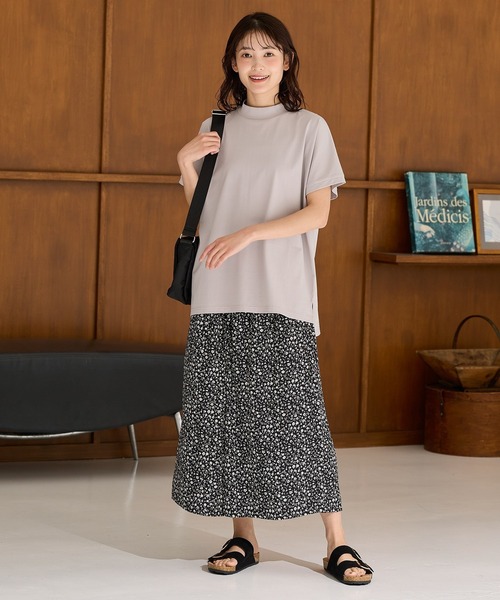 Honeys(ハニーズ)の「【ハニさら・接触冷感・UVカット・遮熱】ハイネックチュニック(Tシャツ/カットソー・レディース・パープル/ライトグレー/ネイビー/ブラック・L/LL/M/S)」の13枚目の写真
