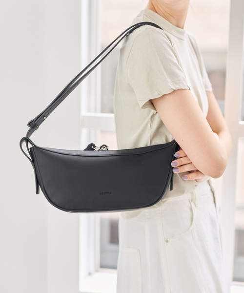 Spick & Span（スピックアンドスパン）の「《追加》ADD CULUMN/アドカラム LOOP S（ショルダーバッグ・レディース・キャメル/ブラック・FREE）」の3枚目の写真