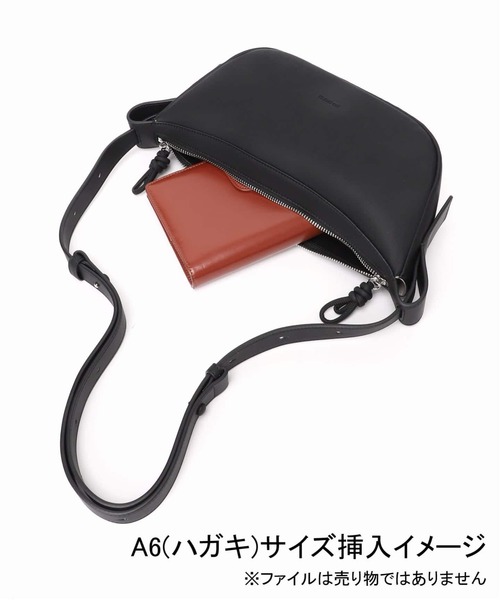 Spick & Span（スピックアンドスパン）の「《追加》ADD CULUMN/アドカラム LOOP S（ショルダーバッグ・レディース・キャメル/ブラック・FREE）」の17枚目の写真