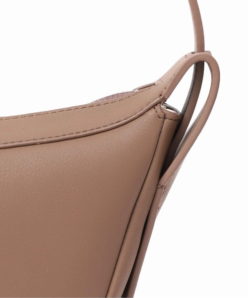 Spick & Span（スピックアンドスパン）の「《追加》ADD CULUMN/アドカラム LOOP S（ショルダーバッグ・レディース・キャメル/ブラック・FREE）」の12枚目の写真