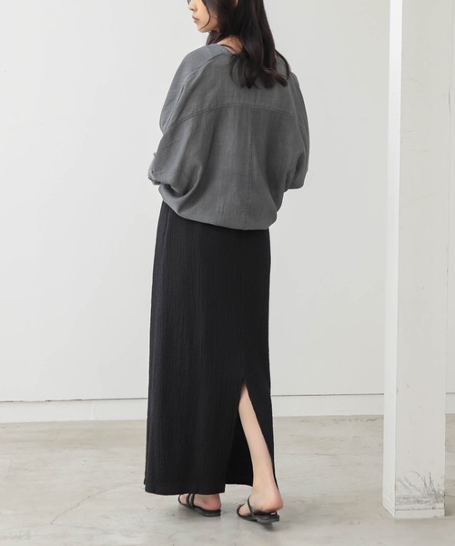 for/c(フォーシー)の「シャーリングナロースカート【サスティナブル】(スカート・レディース・ブラウン/ブラック・L/M)」の11枚目の写真