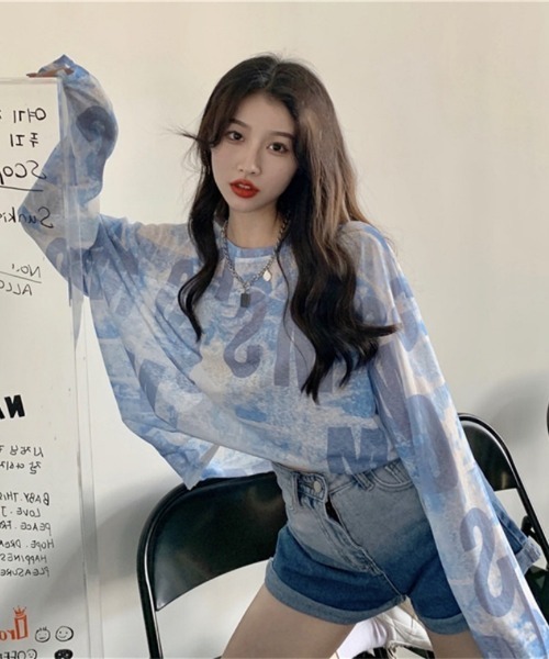 Ritzy(リッツィー)の「Y2K シアーロゴプリントルーズトップス(Tシャツ/カットソー・レディース・イエロー/ブルー・FREE)」の20枚目の写真